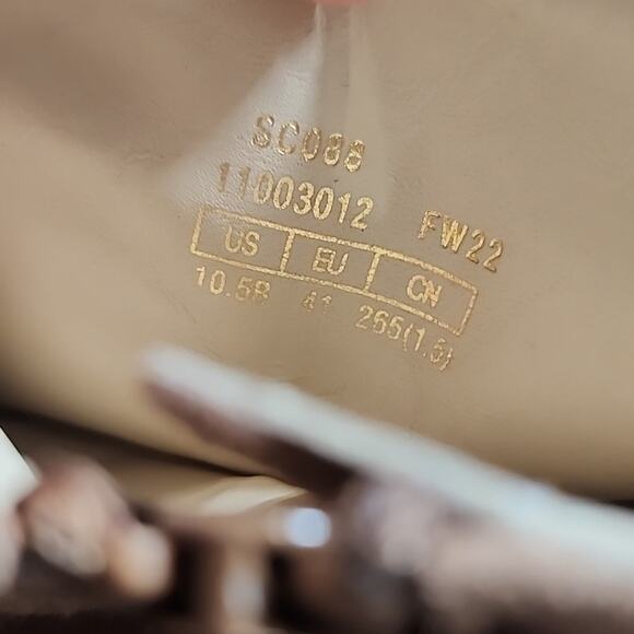 STUART WEITZMAN GARDINER POINTED-TOE SUEDE ANKLE BOOTS LADIES 10.5 NWOB - Picture 6 of 16